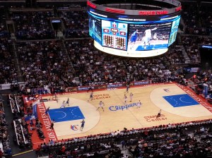 A sold-out Staples Center crowd of 19,208 saw the Clippers come from 17 points down in the 4th to beat Dallas, 129-127.